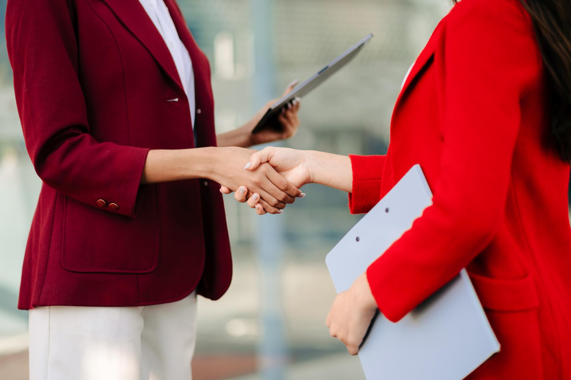 Twinred Gain their trust